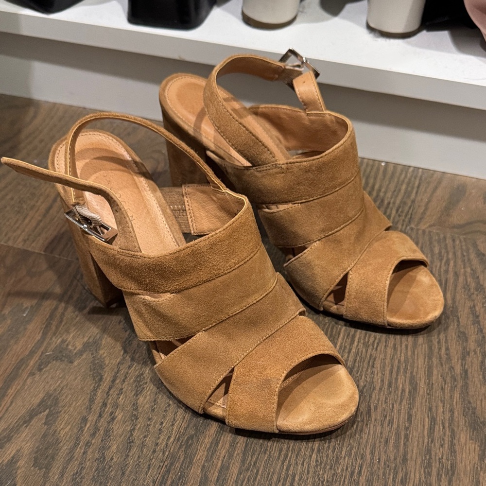 Halogen Tan Suede Heeled Sandals